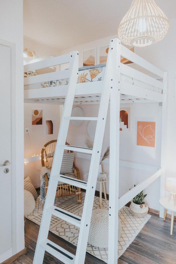 Appartement Bohemian Loft With View! à Vólos Extérieur photo